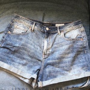 Aéropostale High Waisted Shorty Shorts